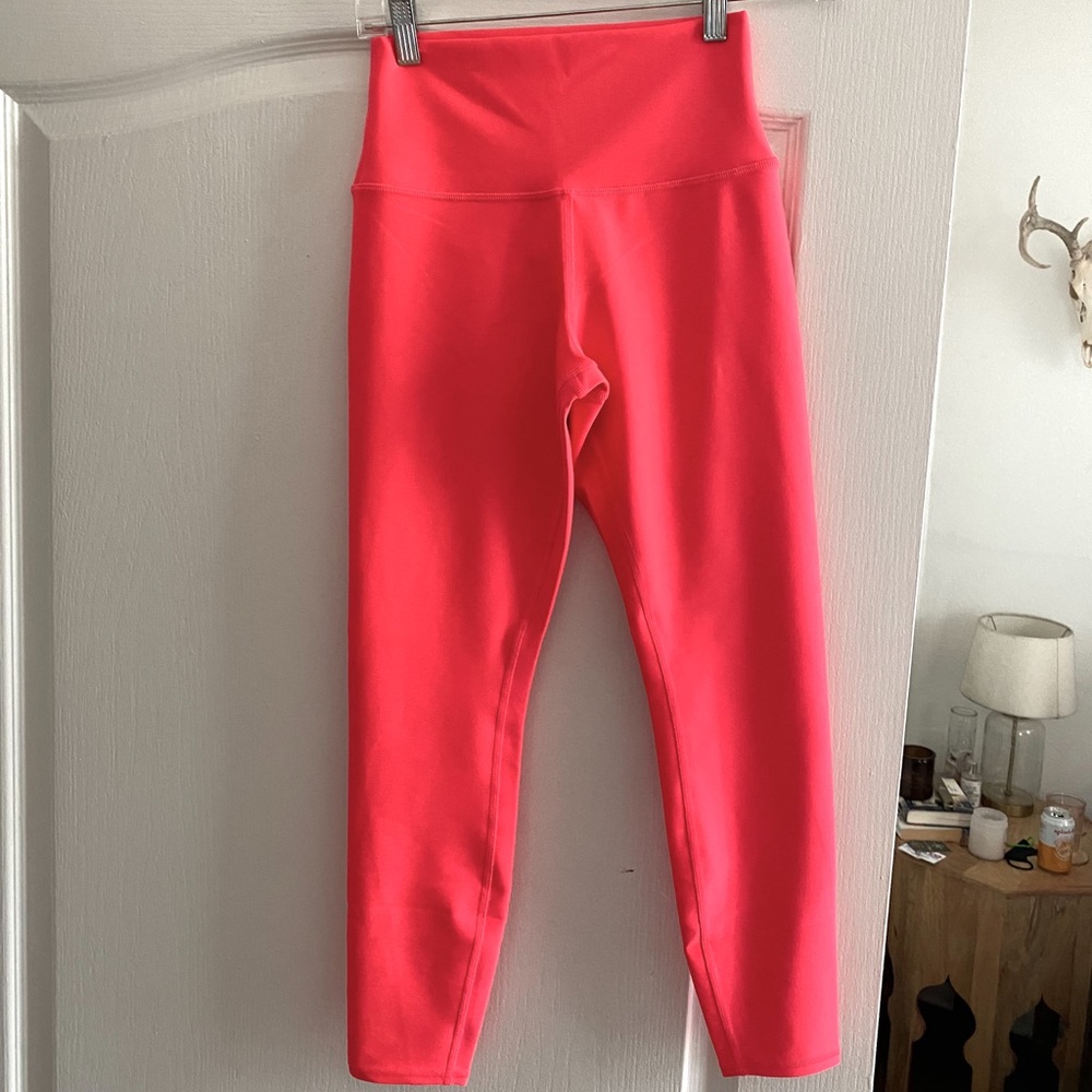 ALO Yoga Bright Pink Leggings
